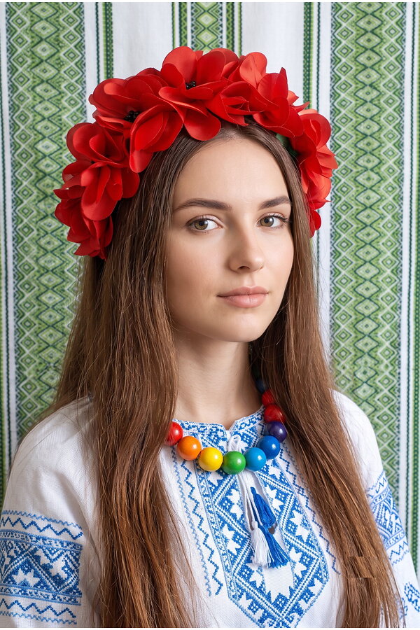 Веночек с атласными Маками