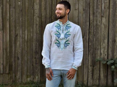 What to give for Father's Day (Dad's Day, June 18, 2023, Sunday)? An embroidered shirt made of natural materials with a bright embroidery.