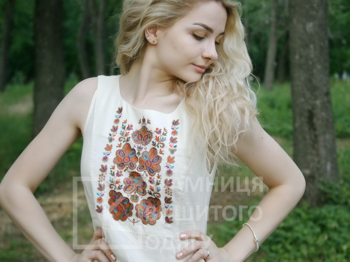 Купить вышитые сорочки и вышиванки для девочек в Украине