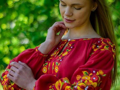 Embroidered women's red blouse - unstoppable desire for success!