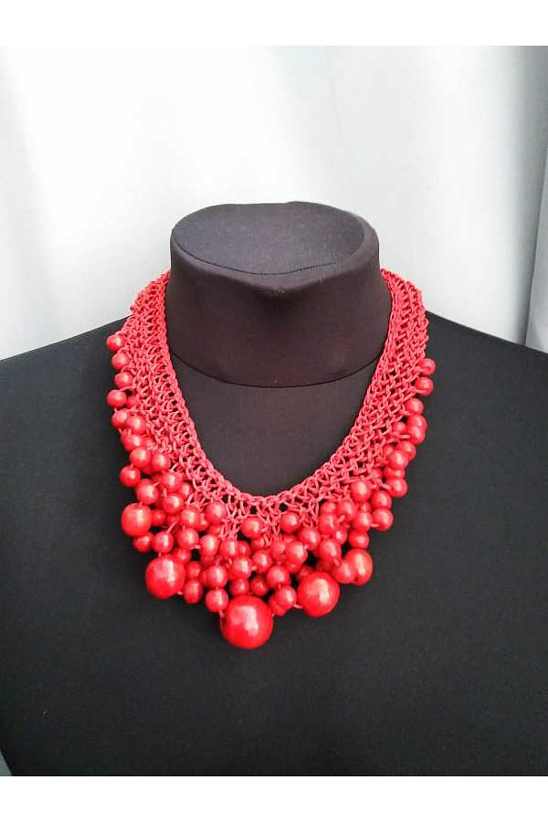 Necklace knitting