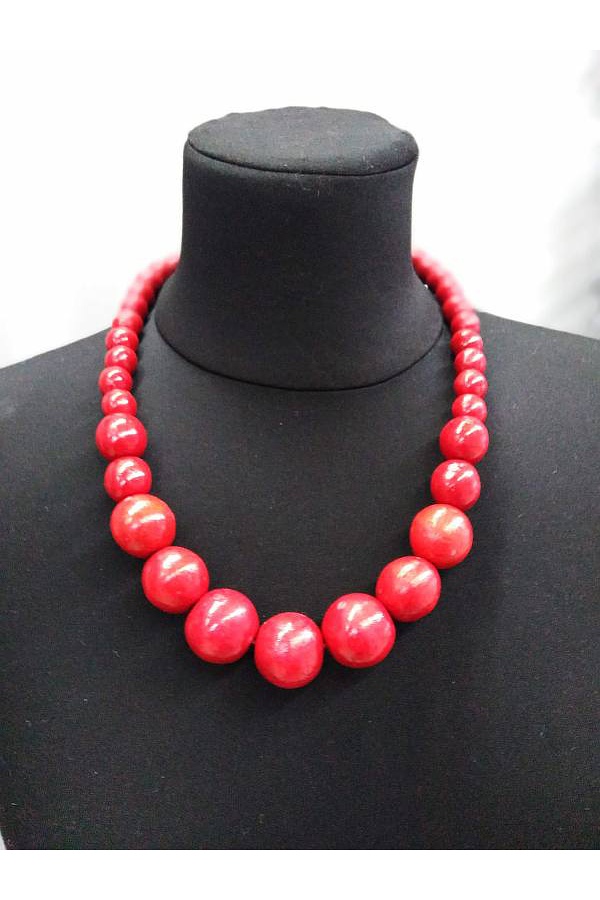 Red necklace with magnification
