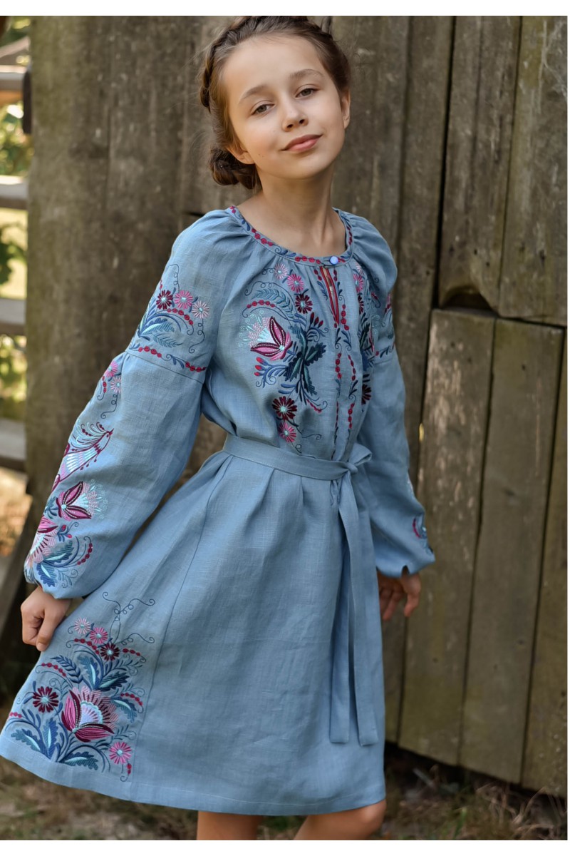 Вишиванки плаття для дівчаток з квітковим орнаментом на довгому рукаві