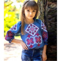 Вишиванка для дівчинки, червона вишивка Говерла
