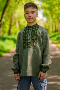 Вышитая рубашка для мальчика Перунив Цвет, хаки лен