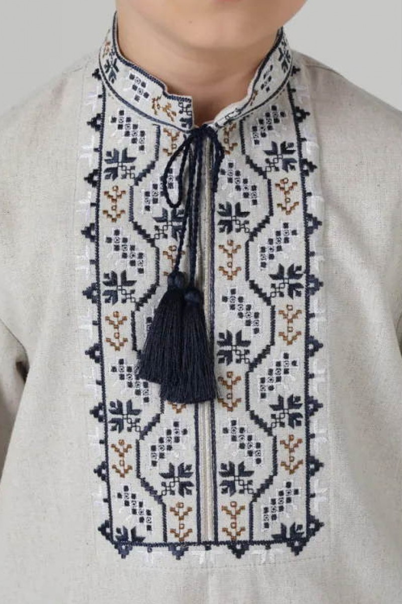 Подолян, вишиванка для хлопчика з сірого льону з синьою вишивкою