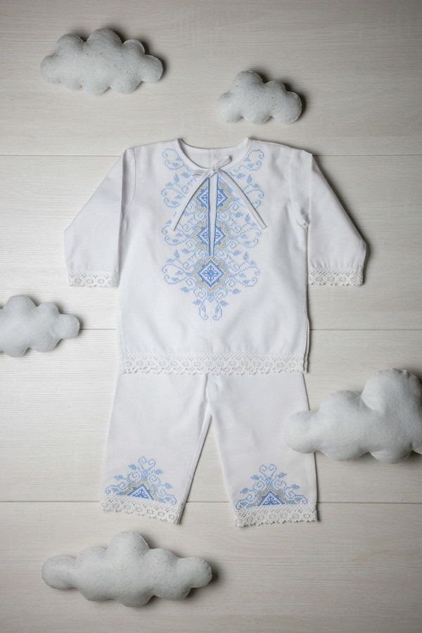 Baptism suit for a boy with blue embroidery, size 68