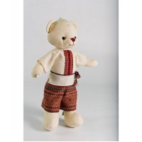 Данилко, мишка с вышитым стильгим одеждой