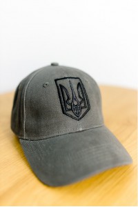 Men's grey trident baseball cap.