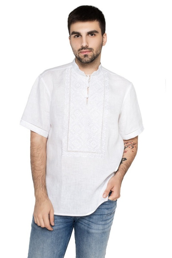 Men's embroidered shirt in white on white. Bilosvit.