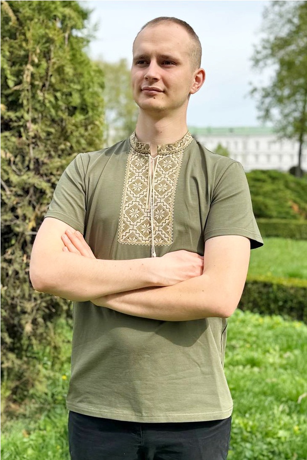 Мужская вышитая футболка хаки Назарий