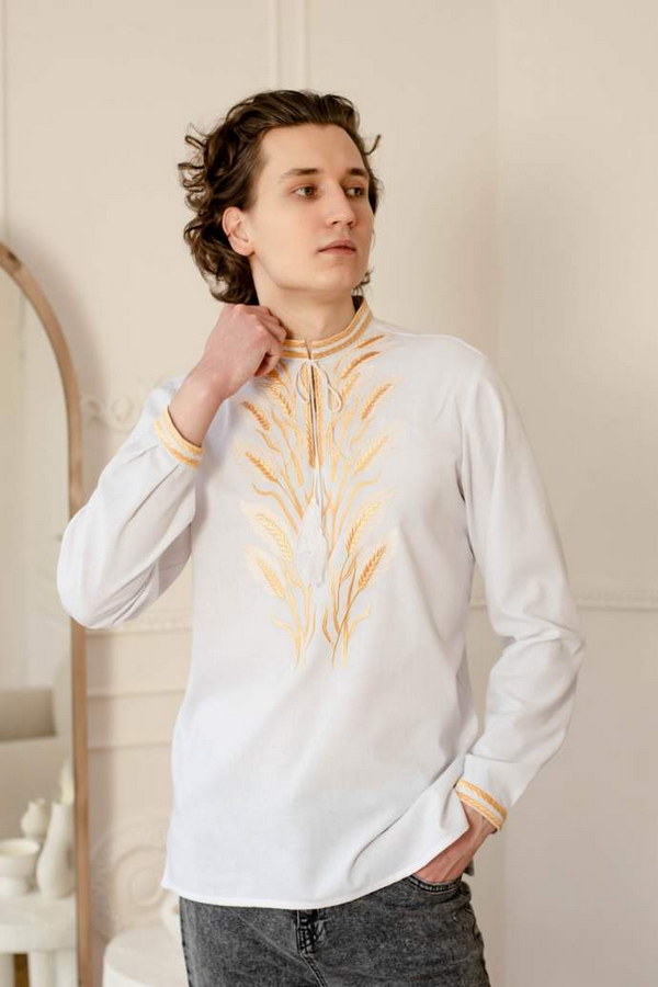 White women's embroidered shirt Kolosky in a bouquet