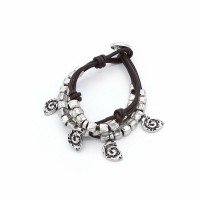 Exclusive Ammonite bracelet made of Italian ZAMAK alloy with silver coating.