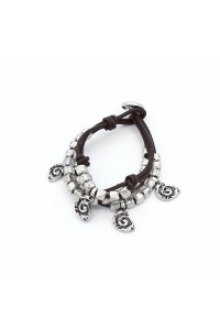 Exclusive Ammonite bracelet made of Italian ZAMAK alloy with silver coating.