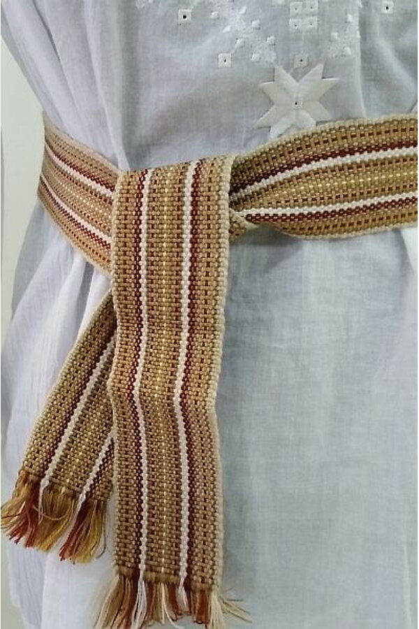 Small krajka, a belt for a vyshyvanka.