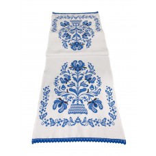 Белое полотенце с синей вышивкой Древо Жизни