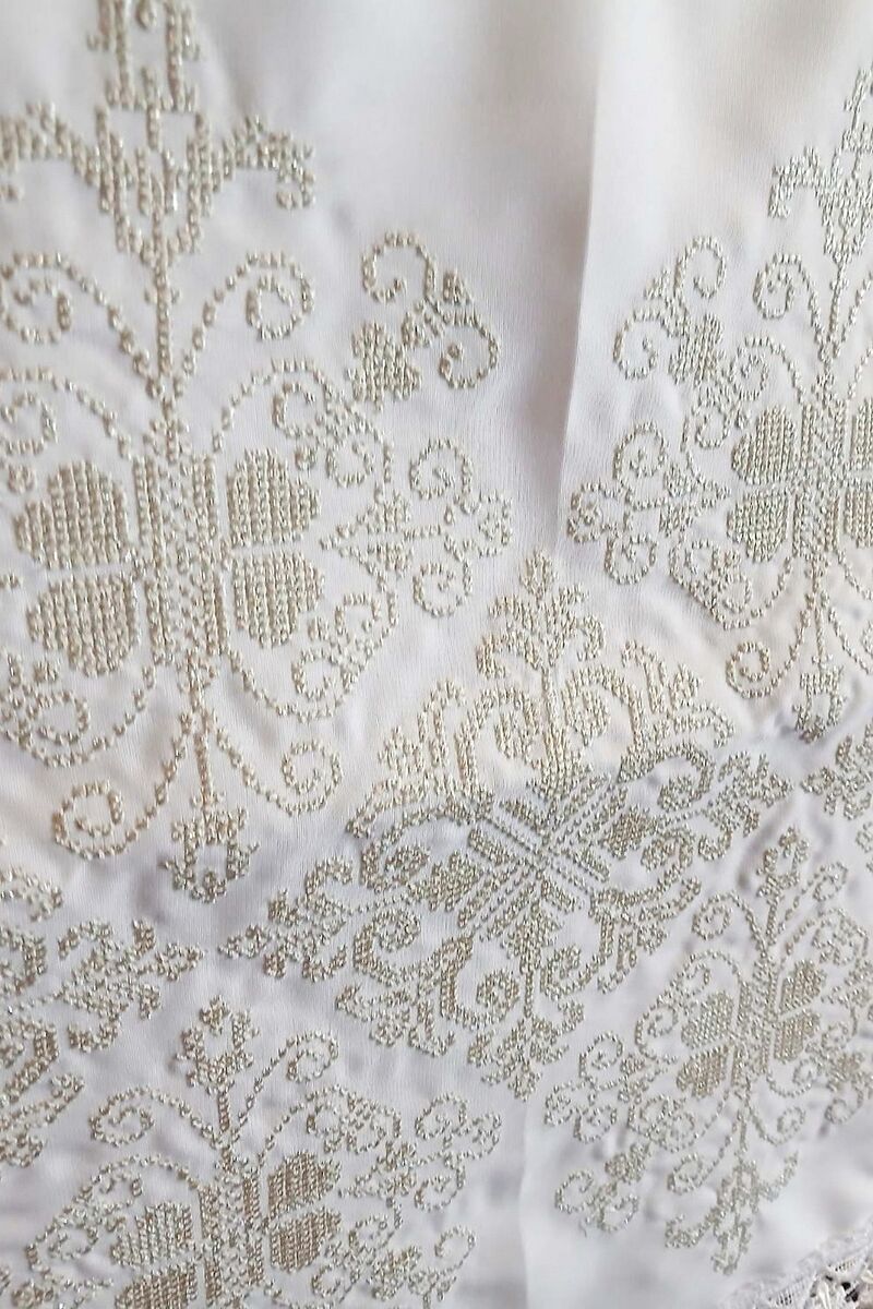 Ritual towel with cross-stitch for the wedding loaf (korovai)