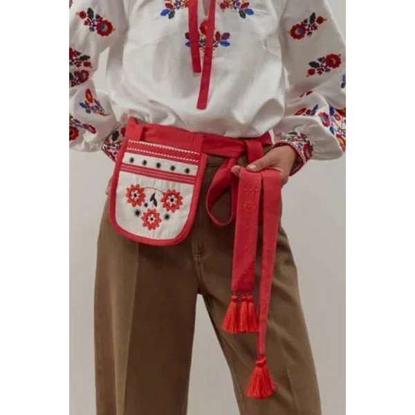 Linen embroidered handbag with a belt Flower