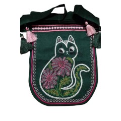 Gaman-ladunka embroidered with the belt 