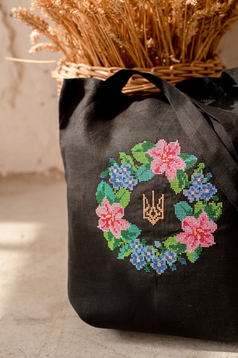 Сумка Bag Shopper Elderberry? Сумка-шоппер из плотного хлопка, украшенная вышивкой.