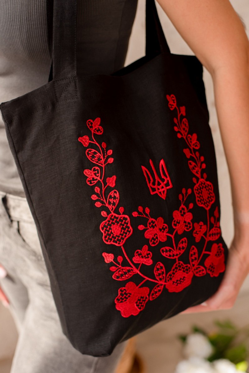 Сумка Bag Shopper Elderberry? Сумка-шоппер из плотного хлопка, украшенная вышивкой.