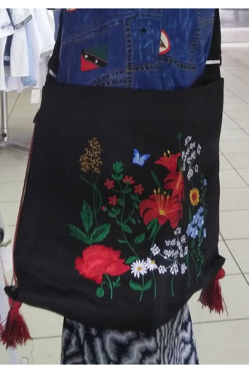 Лилия, сумка с вышивкой Лилия, сумка с вышивкой