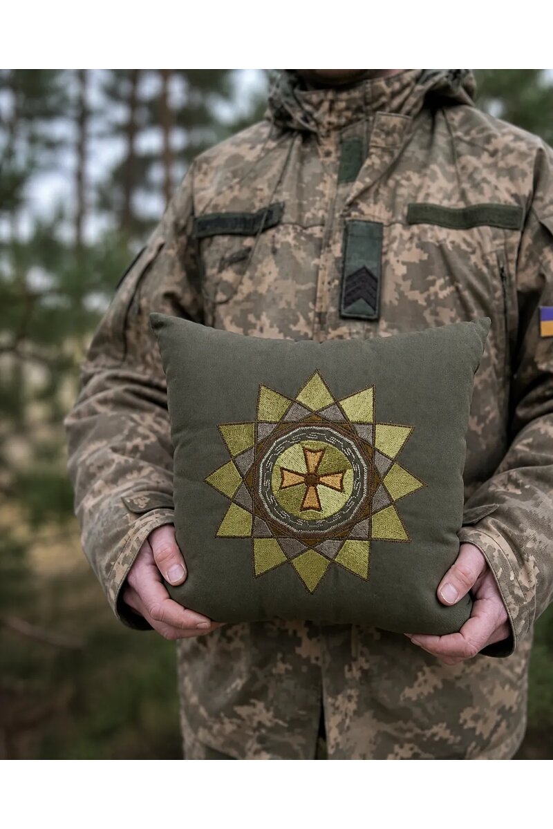 Подушка-оберіг «Зірка Ерцгамми» для військових 30х30 см хакі котон