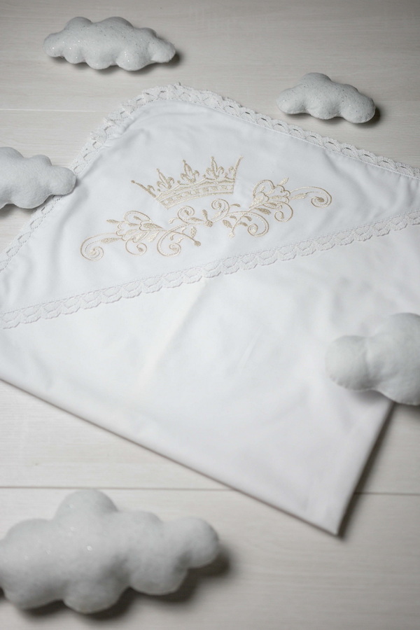 White baptismal shawl with beige embroidery Crown