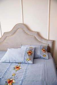 Bedding set with embroidery "Family Happiness"