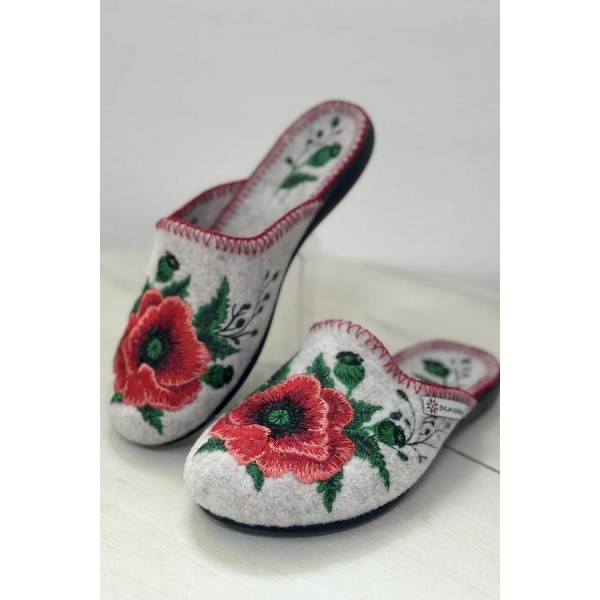 Women's Slippers Makivka