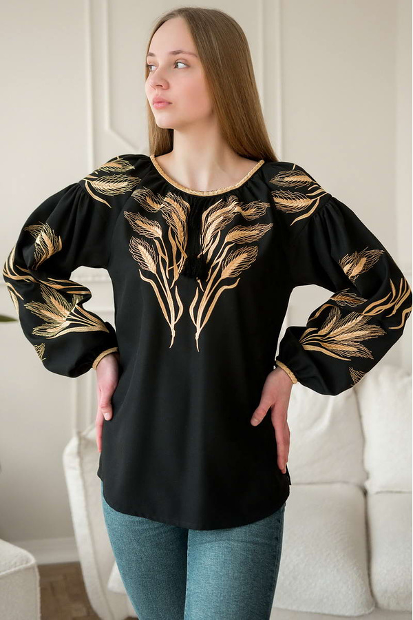 Black women's embroidered shirt "Koloski" in a bouquet.