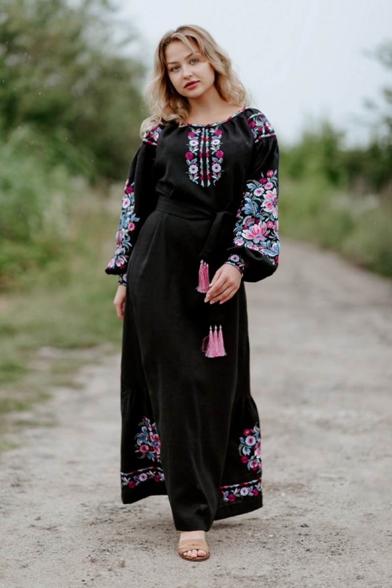 Жіноче вишите плаття довге Леля чорна