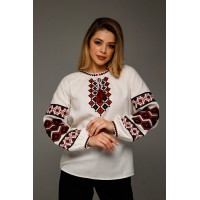 Вишиванка жіноча молочного кольору з геометричним візерунком Горянка