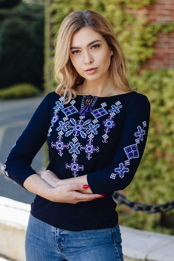 Women's embroidered T-shirt "Starry Night" dark blue with blue embroidery, XXXL