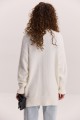 Жіночий в`язаний кардиган oversize молочний з пухнастої пряжі