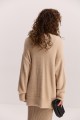 Жіночий в`язаний кардиган oversize світло-бежевий з пухнастої пряжі