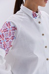 Milk-colored embroidered shirt with a turn-down collar "Horyslava"