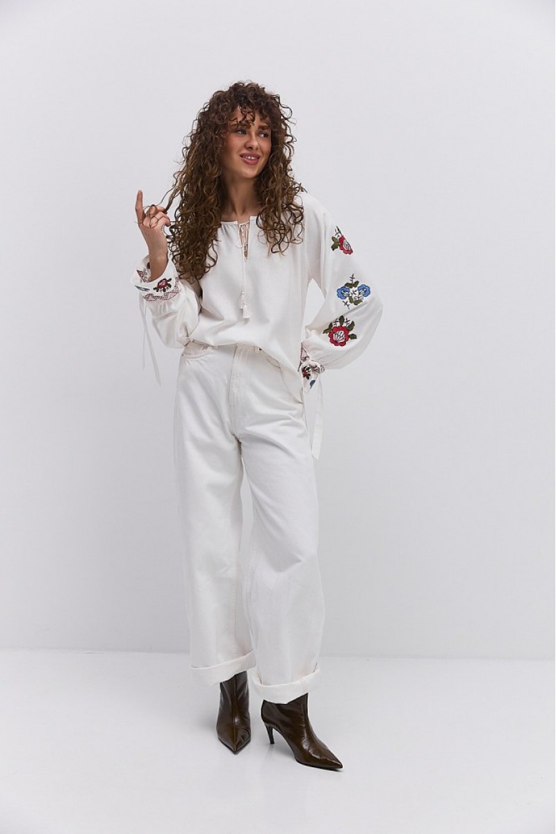 Milk-colored Vyshyvanka Vilena, size L