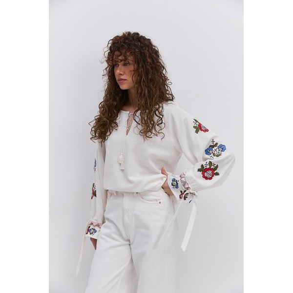 Milk-colored Vyshyvanka Vilena, size M