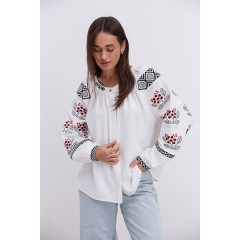 Молочная женская вышиванка Рябина, one size