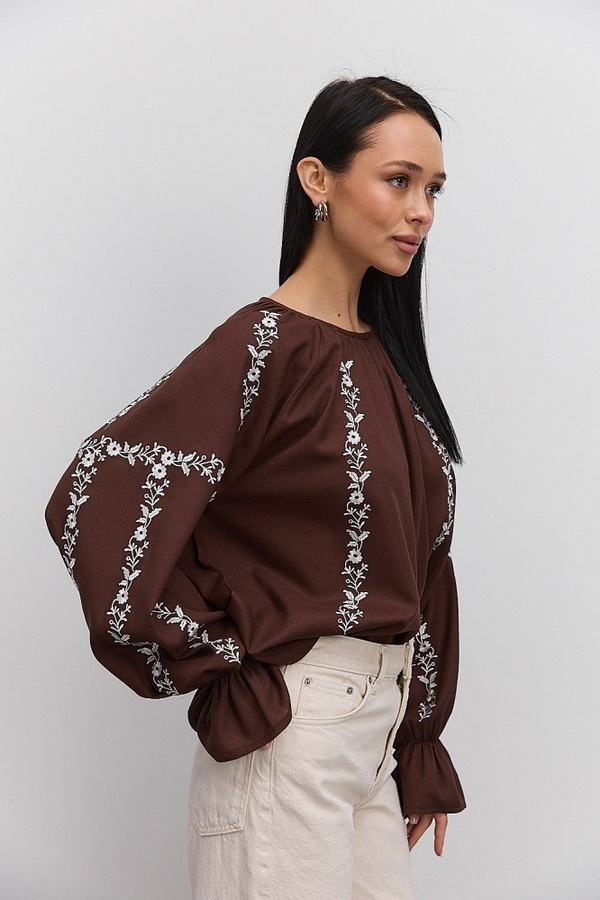 Women's chocolate embroidered blouse with milk-colored satin-stitch flowers 