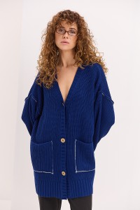 Жіночий в`язаний кардиган oversize з кишенями темно-синій