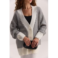 В`язаний жіночий кардиган oversize молочний з темно-шоколадним візерунком «ялинка»