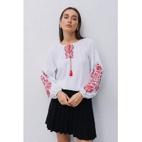 Белая вышитая рубашка "Вереснева", красная вышивка с цветами на рукавах, М