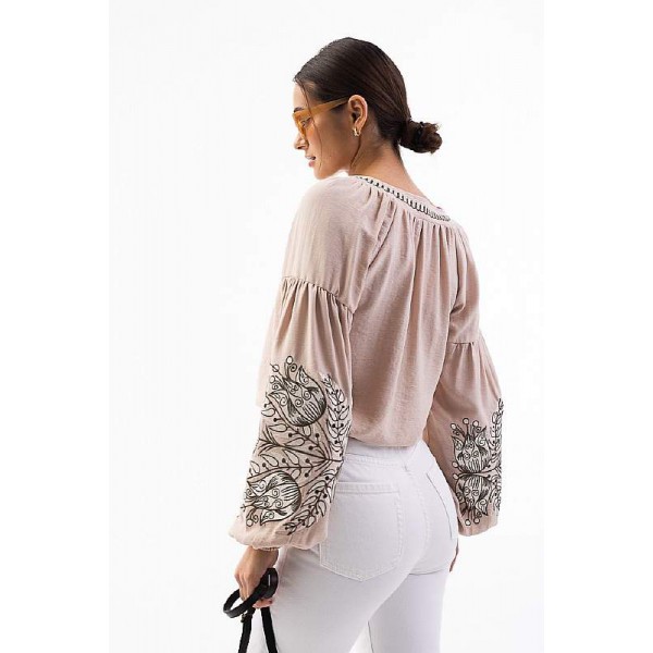 Spring, women's beige embroidered shirt with smooth flowers on the sleeves. S