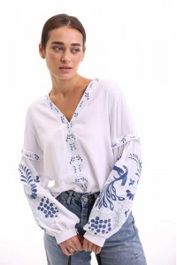 White women's embroidered shirt Vohneslava