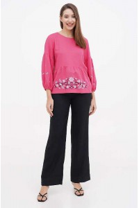 Gandzia, women's pink embroidered shirt with white embroidery