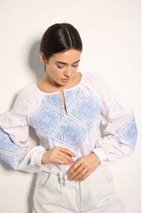 Katria, women's blue embroidered shirt