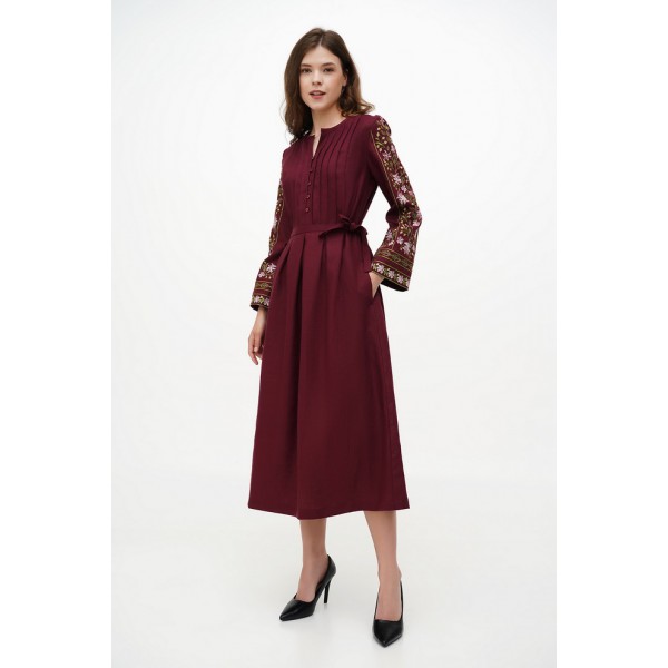 Women's dress with embroidery on the sleeves, Vlasta