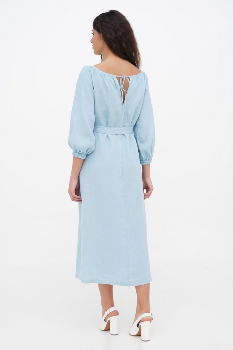 Dress made of blue linen with Krajana embroidery - style and comfort!